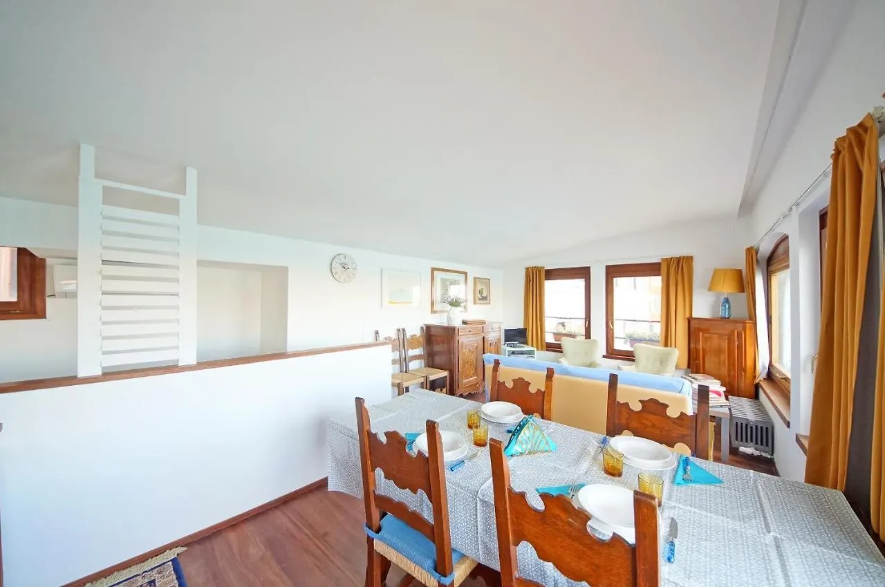Dolcevita Apartments N 453 Canal View Venice Italy