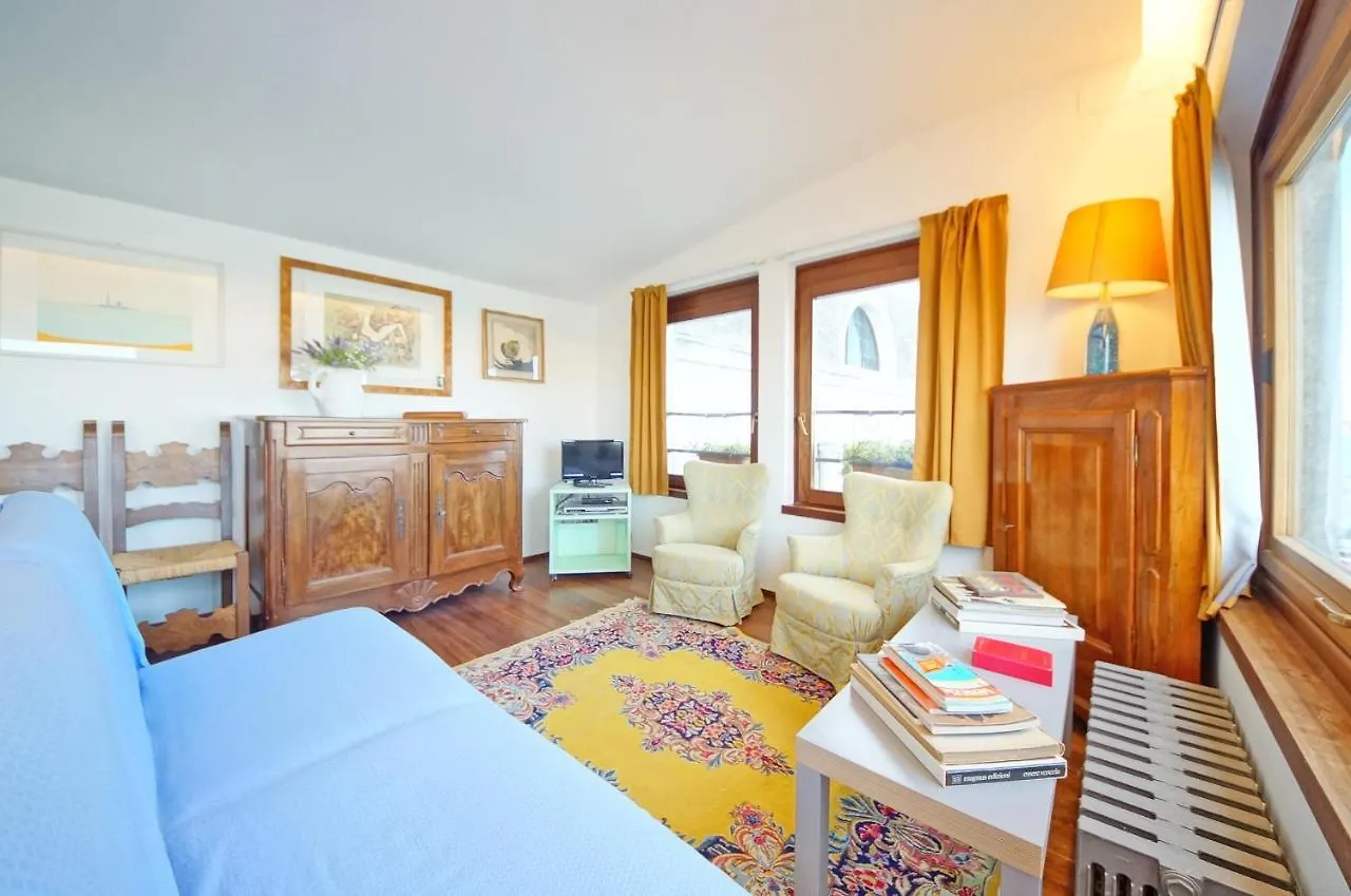 Dolcevita Apartments N 453 Canal View Venice