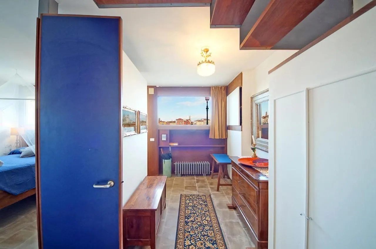 Dolcevita Apartments N 453 Canal View Venice